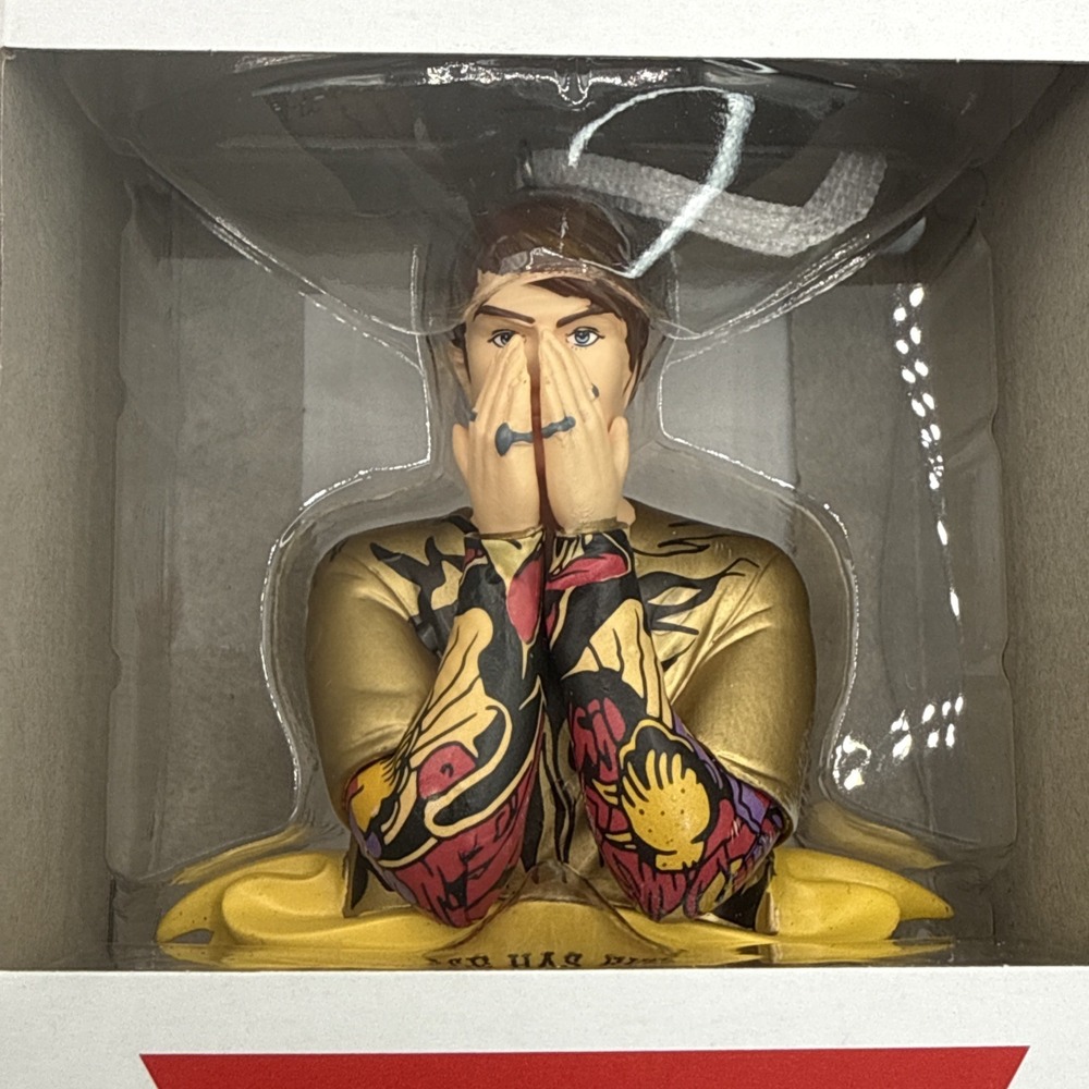 Hallmark Saturday Night Live Stefon Christmas Ornament, SNL 50 ~ 2025 NEW NIB - Picture 2 of 6